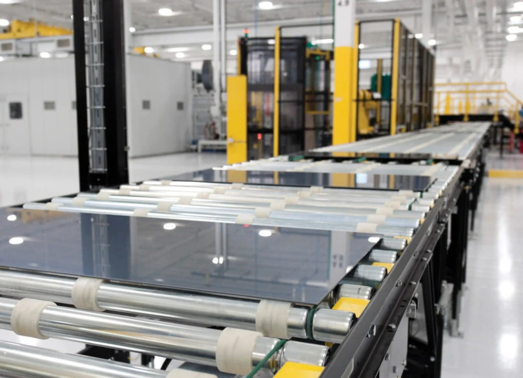 First Solar: Transformasi Energi Bersih melalui Teknologi Thin-Film Cadmium Telluride (CdTe)