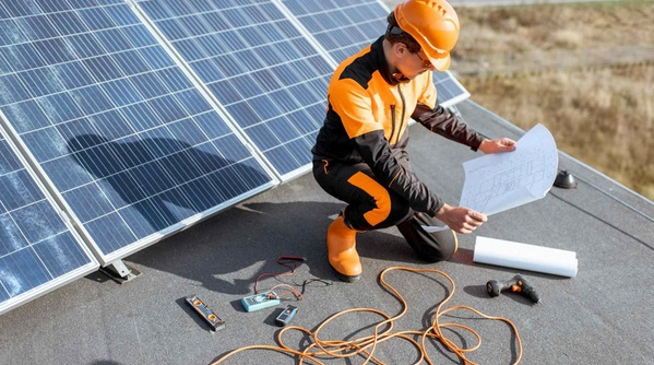 5 Kesalahan Fatal Memilih Panel Surya yang Bikin Investasi Hancur di 2025