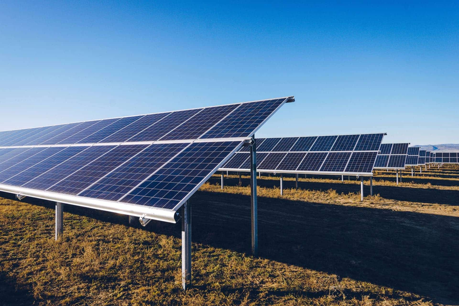 Tips Menghindari Penipuan dan Memilih Program solar panel komunitas Terpercaya