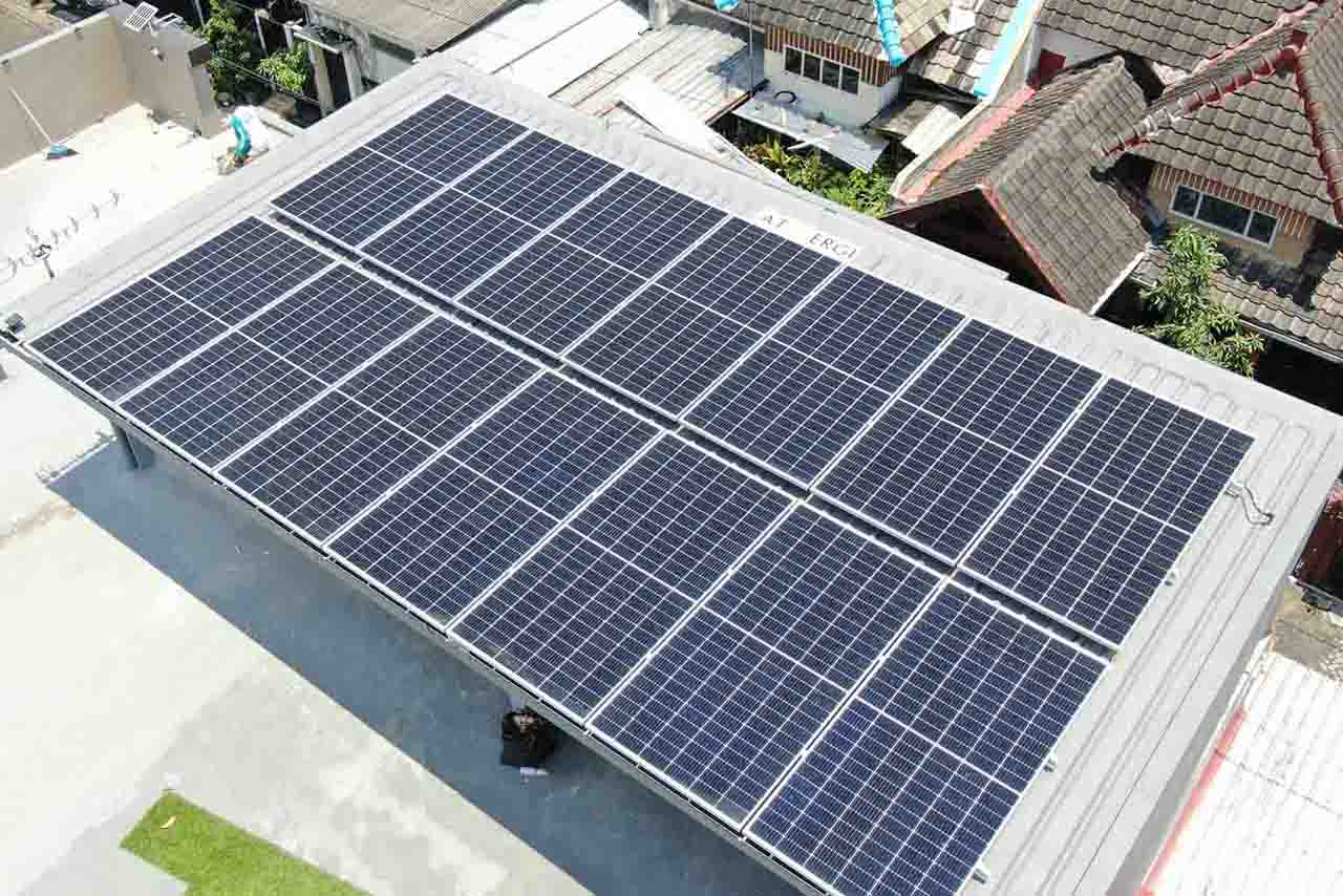 Panel Surya Adalah Investasi Terbaik Masa Kini: Panduan Lengkap untuk Gen Z Indonesia 2025