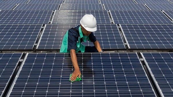 Tarif AS Guncang Ekspor Surya, TMAI Jaga Kedaulatan 100 GW Nasional