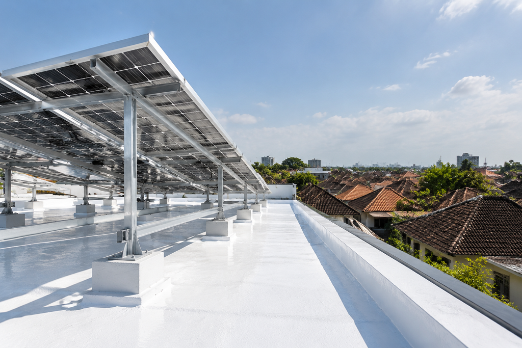 Diklaim, Panel Surya Bifacial Hasilkan Listrik 20 Persen Lebih Banyak: Fakta di Baliknya